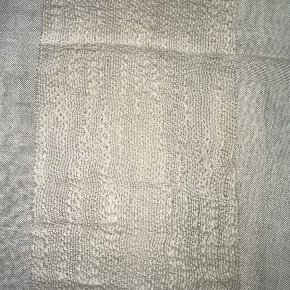 Ann Taylor Scarf off white never worn still has tags - Picture 4 of 6